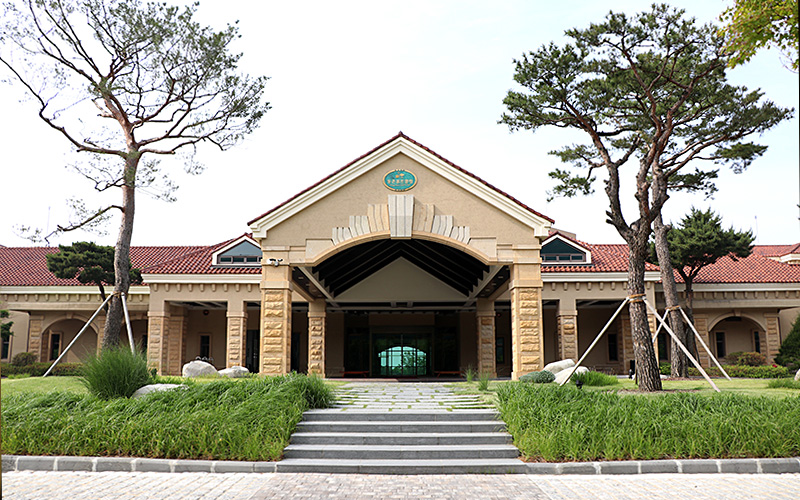 Club House